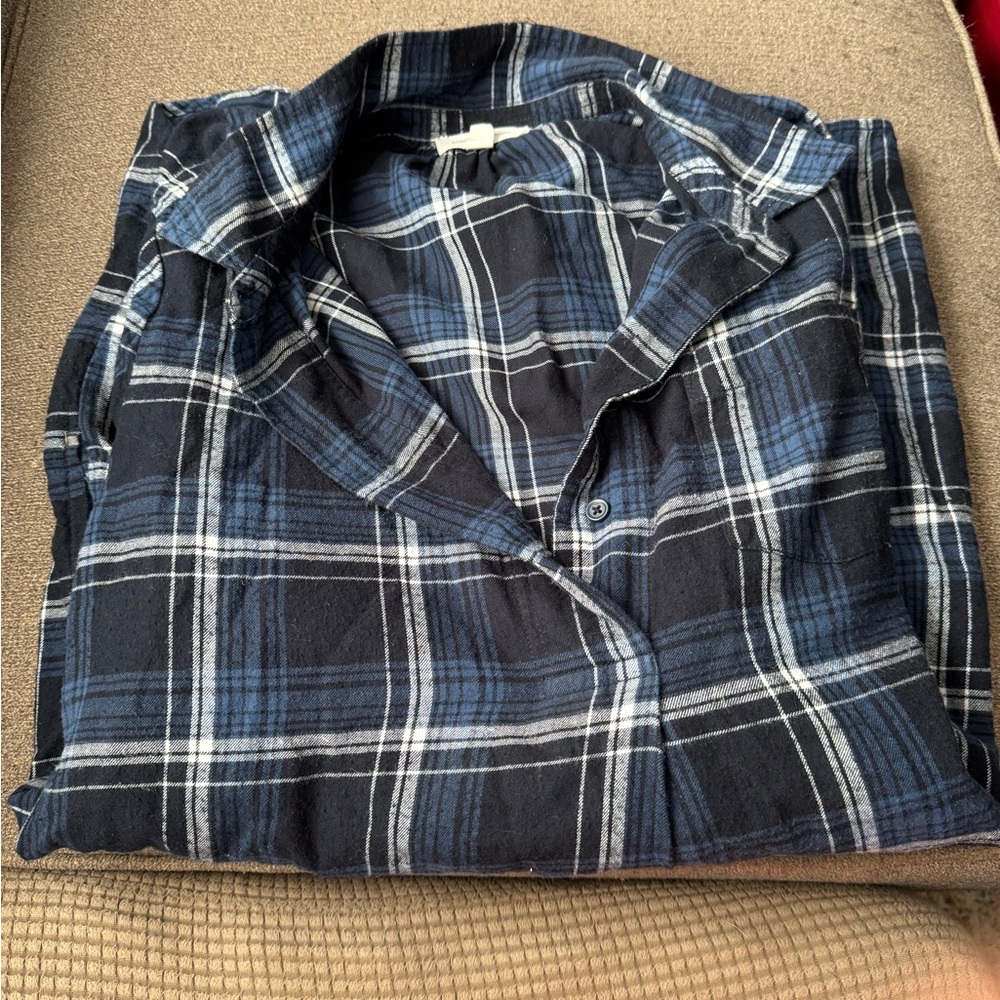 Beachlunchlounge Button Down Shirt in Blue and Black